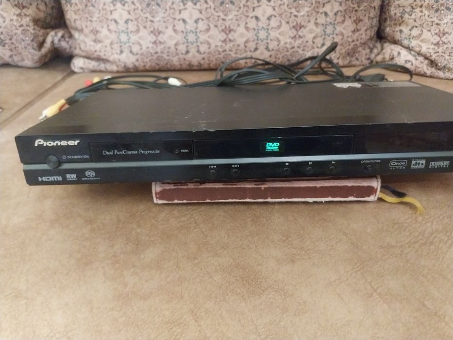 Дівіді плеєр Pioneer