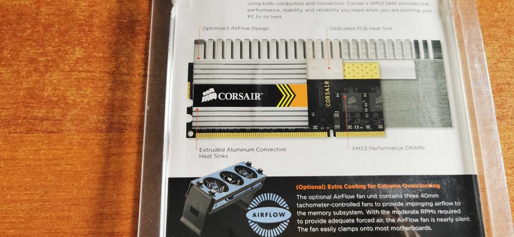 2GB Kit de memória RAM Corsair para computador DDR3 PC3-10666