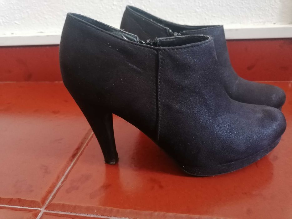 Botins em excelente estado