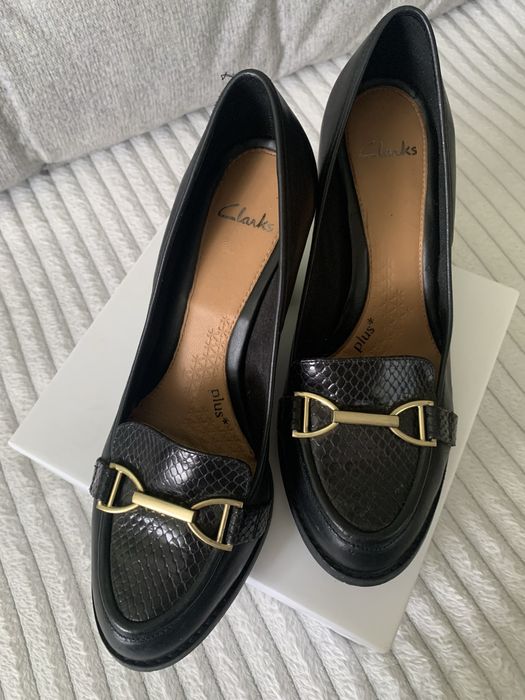 Туфлі шкіряні Clarks