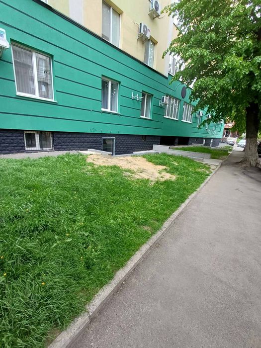 Продається нежитлове приміщення! Вул. Тиха. Центр.