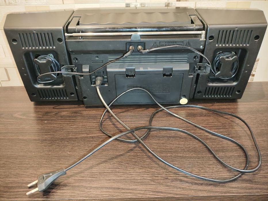 Магнитофон Philips