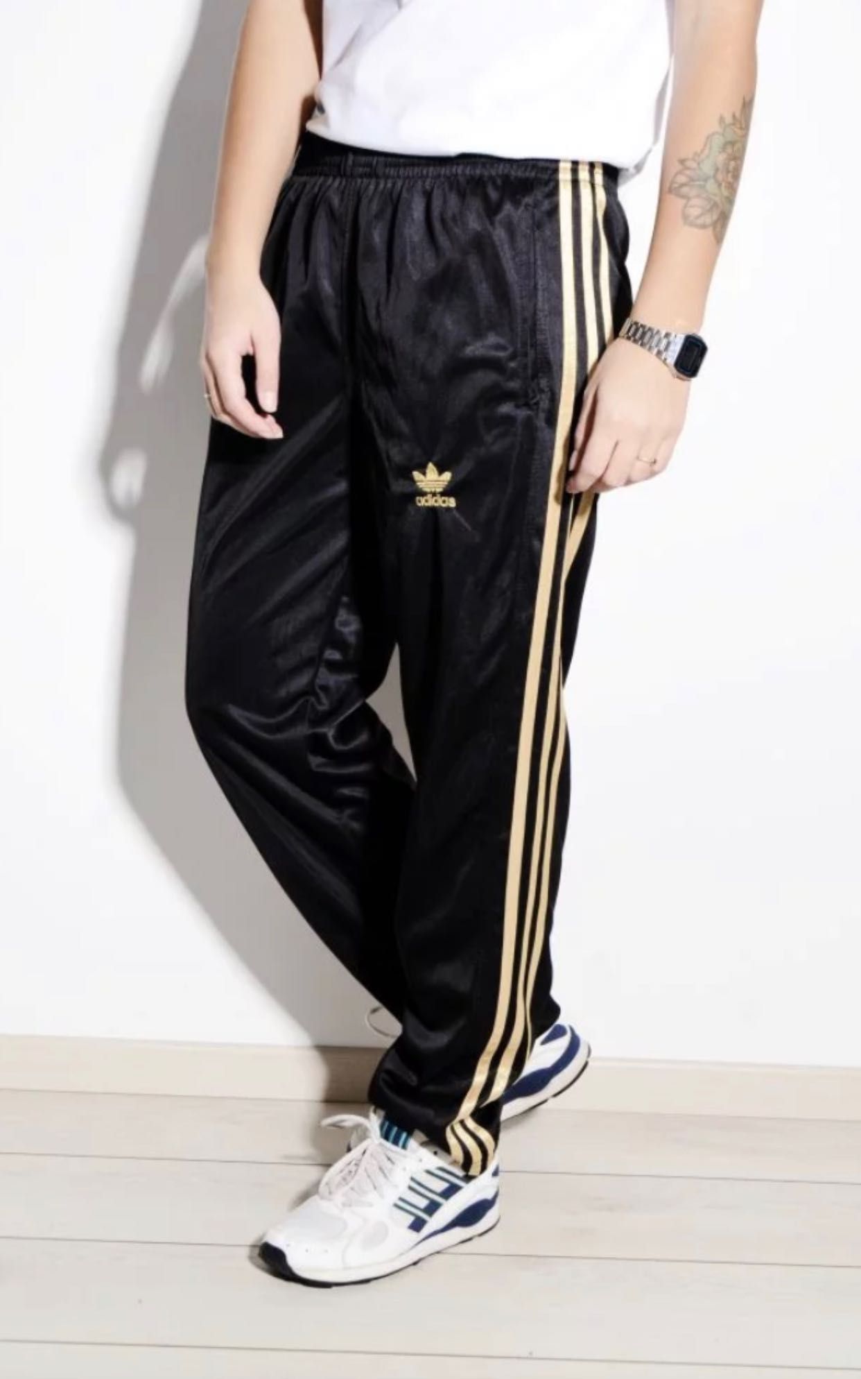 Adidas originals adibreak 3 stripes snap pants 900 Olx