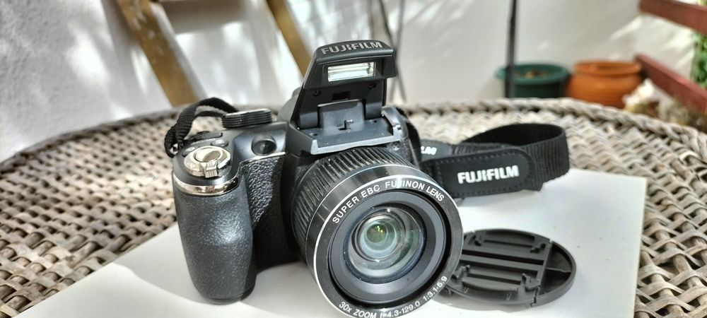 Fujifilm Finepix s4000 (para mais tarde recordar)