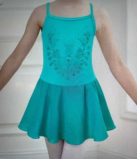 Fatos Bailarina - Vestidos vermelho lantejoulas e azul com coroa