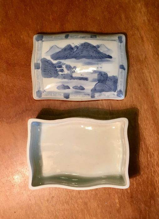 CAIXA CHINESA - pintada à mão - séc. XX - 12,7x9,1x5,3 cm/s