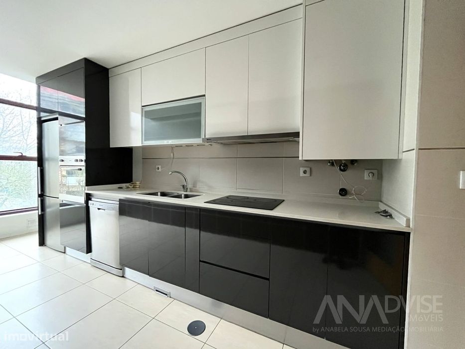 Apartamento T3 DUPLEX Arrendamento em Viseu,Viseu