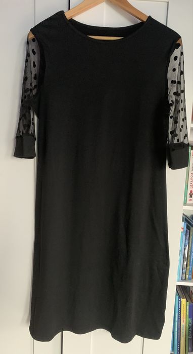 Czarna sukienka 40