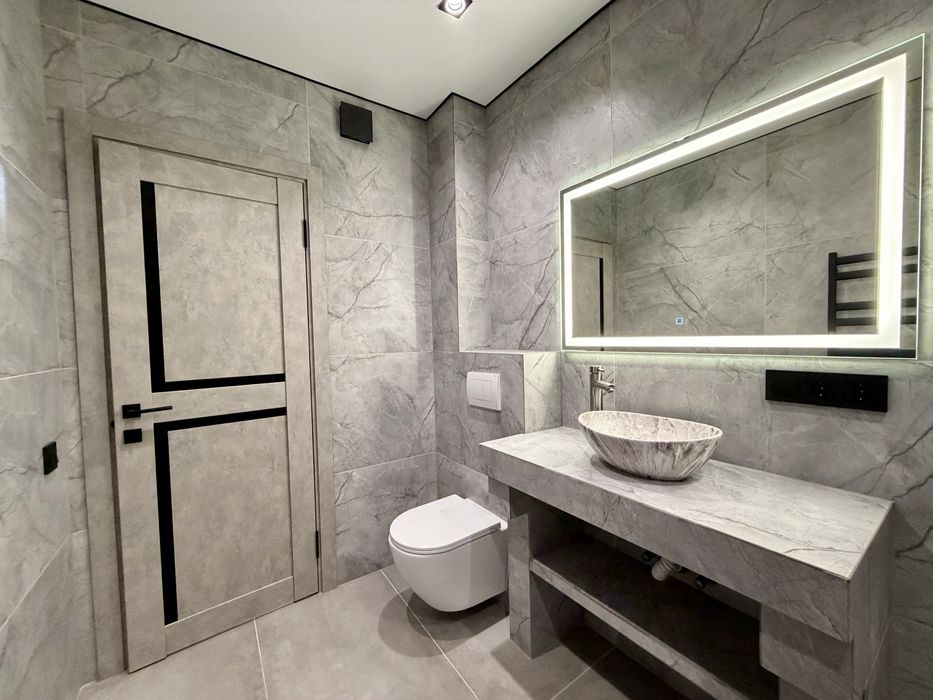 Квартира у новобудові на Вишенці ! Новий ремонт !