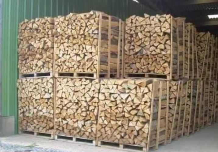 Lenha de pinho seca 35€ o metro cúbico