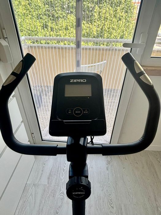 Bicicleta estática ZIPRO magnética