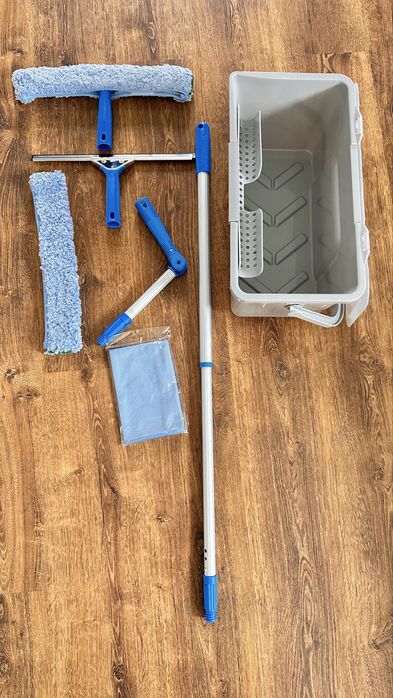 Комплект для миття вікон з телескопічною ручкою та аксесуарами