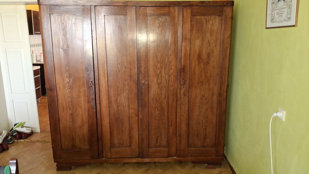 Dom ogrud szfa i kredens