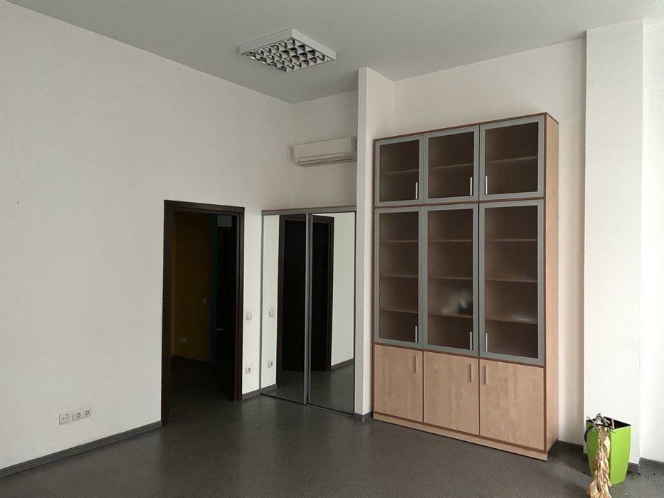 Аренда офиса 210м возле метро Научная по ул. Космическая