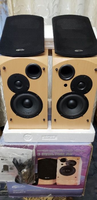 Колонки 2.0 Gemix BR21 (40вт.)+ пульт д.у! новые в упаковке!