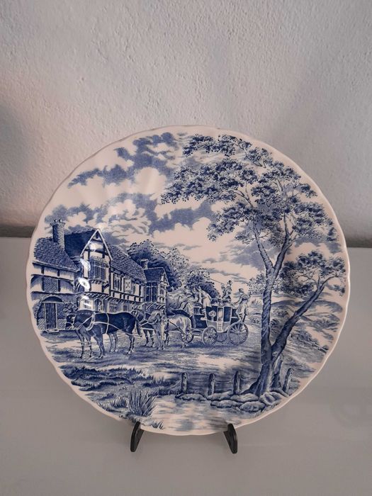 2- Pratos Royal Wessex