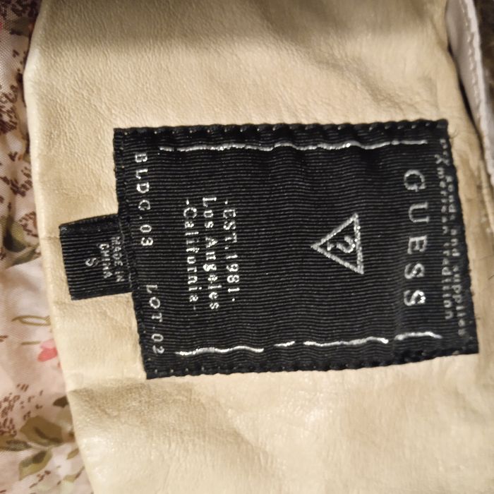 Kurtka GUESS z ekoskory