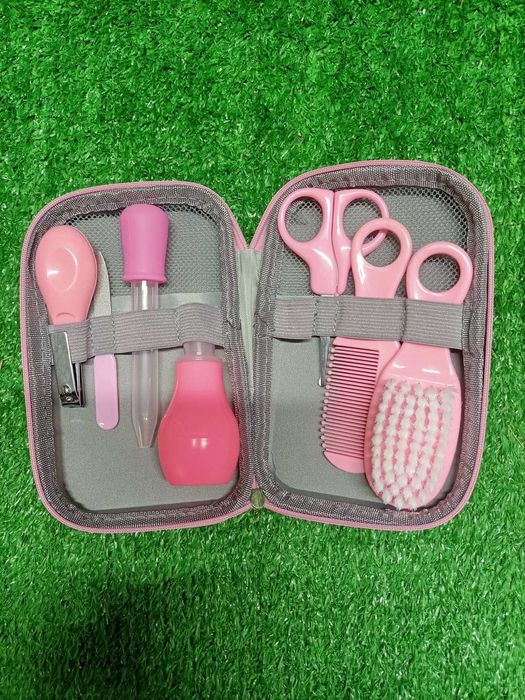 ETUI AKCESORIA HIGIENICZNY mały zestaw do pielęgnacji dziecka NrD320