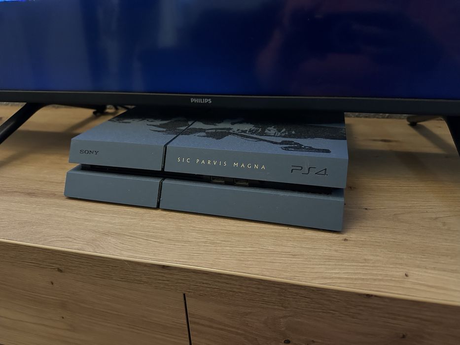 Playstation 4 1TB Uncharted Cinza Azul