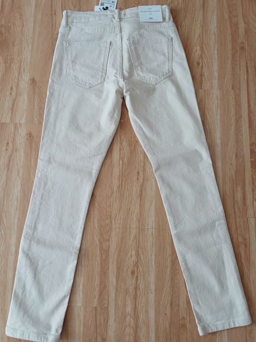 Джинси zara 36р. білі
