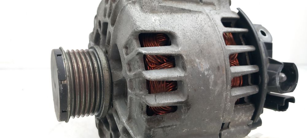 Alternador PEUGEOT 208