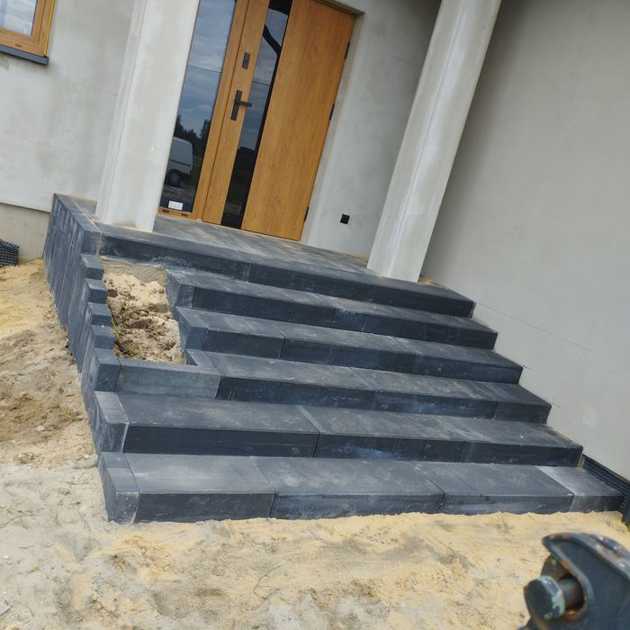 Układanie kostki brukowej,schody,tarasy