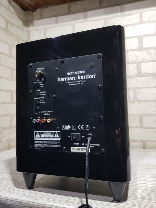 Активний сабвуфер HARMAN KARDON HKTS 200 SUB, +5,б/у з Німеччини