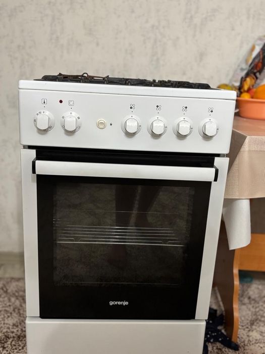 Продам кухонну плиту gorenje (верх газ, низ електро)