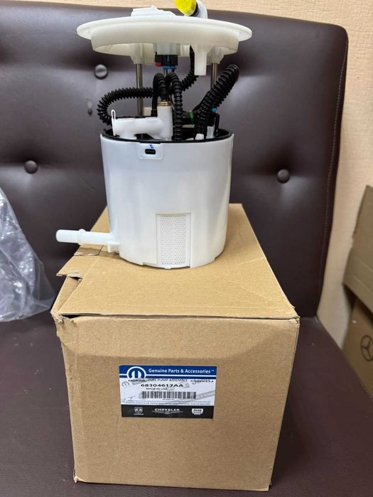 Топливный модуль JEEP GRAND CHEROKEE WK2 3,6L DODGE DURANGO 2011-2018