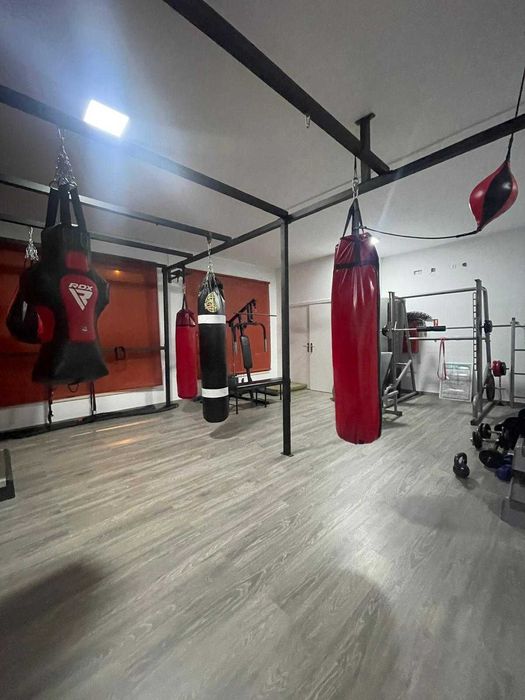 Loja para Qualquer Ramo Odivelas Aluga-se