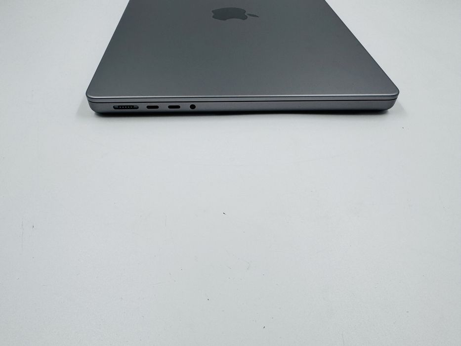 Apple Macbook Pro 14 2021 M1 Pro 32GB RAM 512GB SSD Space Gray IL6943