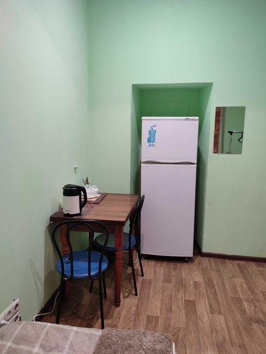 Кімната поруч з метро Вокзальна