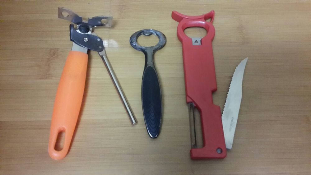 Штопор, відкривачка, консервний ключ