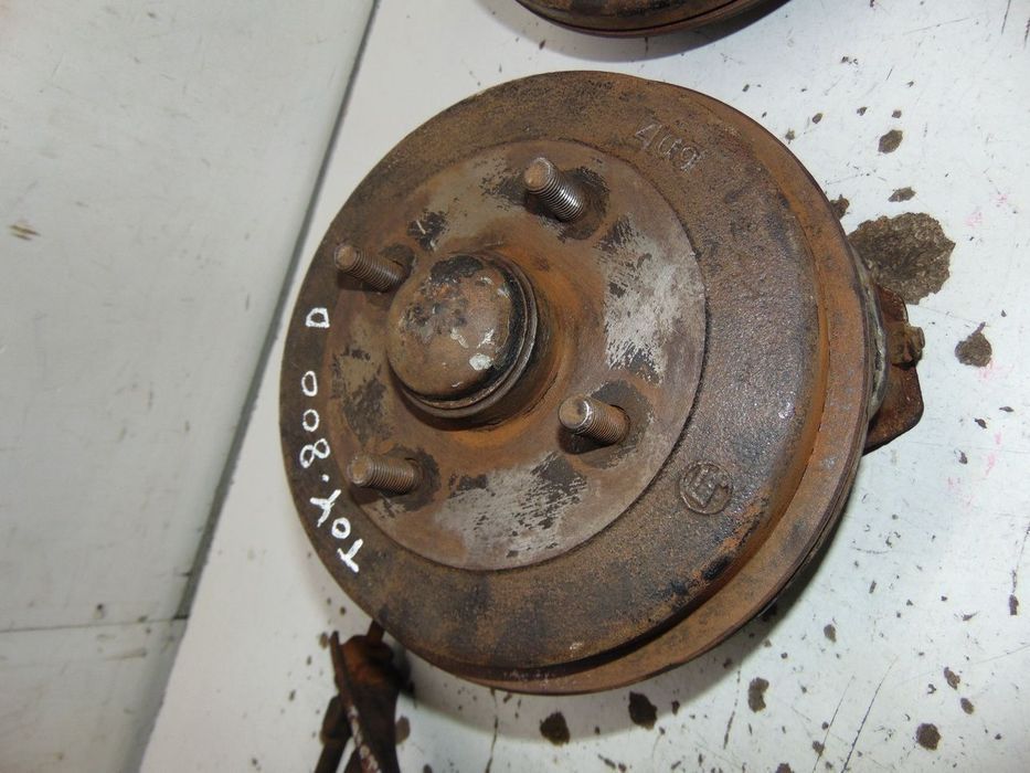 Toyota 800 cubos das rodas/Braços " usado em bom estado