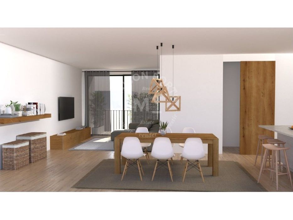 Apartamento T2 com Varanda em Condomínio Privado com Piscina e Jard...