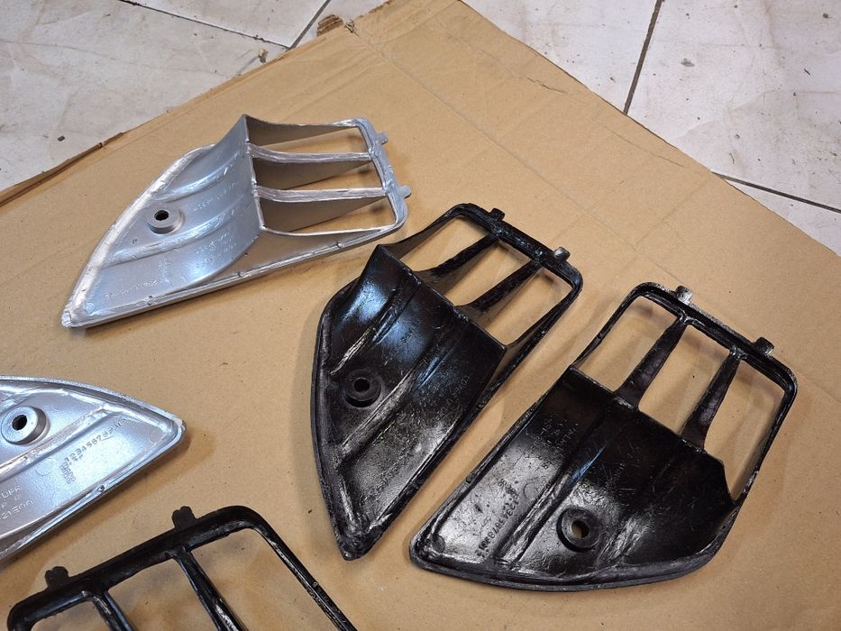 Suzuki RF 600 kartki wloty powietrza owiewka kratka RF 900 nerka nerki