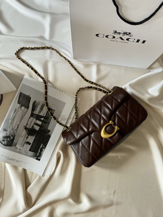 Жіноча сумка Coach tabby на ланцюжку кроссбоди женская сумка коричневая коуч клатч на цепочке