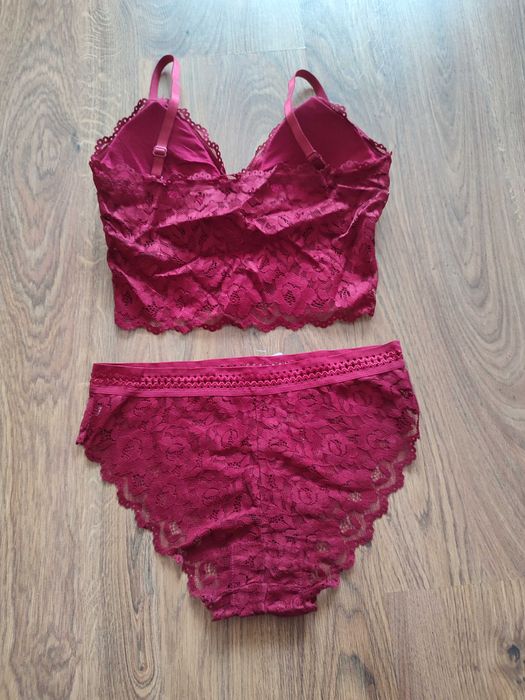 Komplet bielizny nowa koronkowa biustonosz stanik majtki rozmiar S