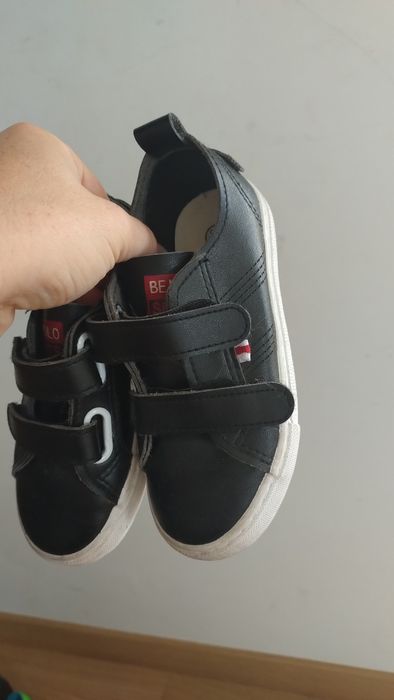 Buty chłopięce superfit kapcie klapki buty na rzepy 26 27