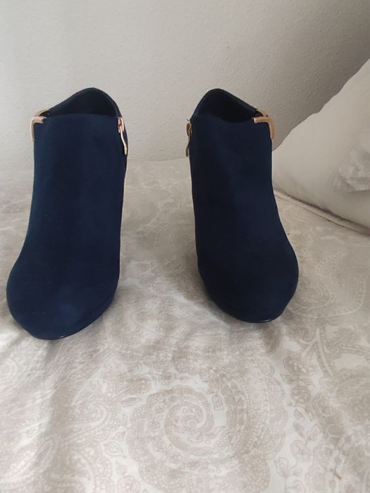 Botín senhora tamanho 40 novas