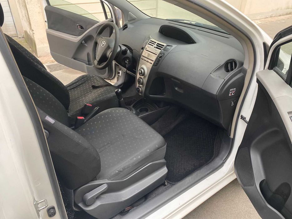 Toyota Yaris 1.4 D-4D Comercial | AC | Inspeção válida