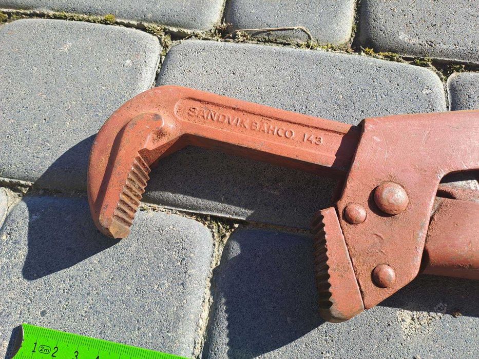 Duży szwedzki klucz nastawny Sandvik Bahco 143