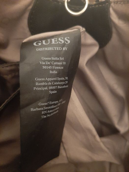 Pojemna torebka guess czarna