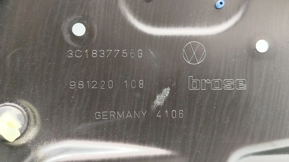 Elevador vidros frente direito VOLKSWAGEN Passat (3C2)