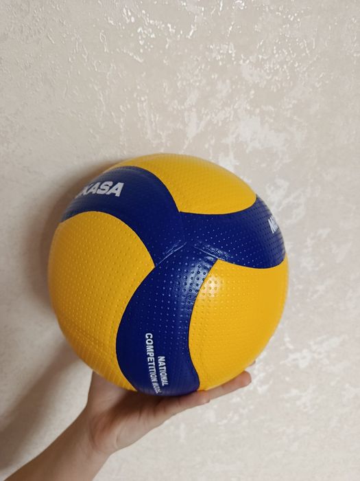 Волейбольний м'яч Mikasa