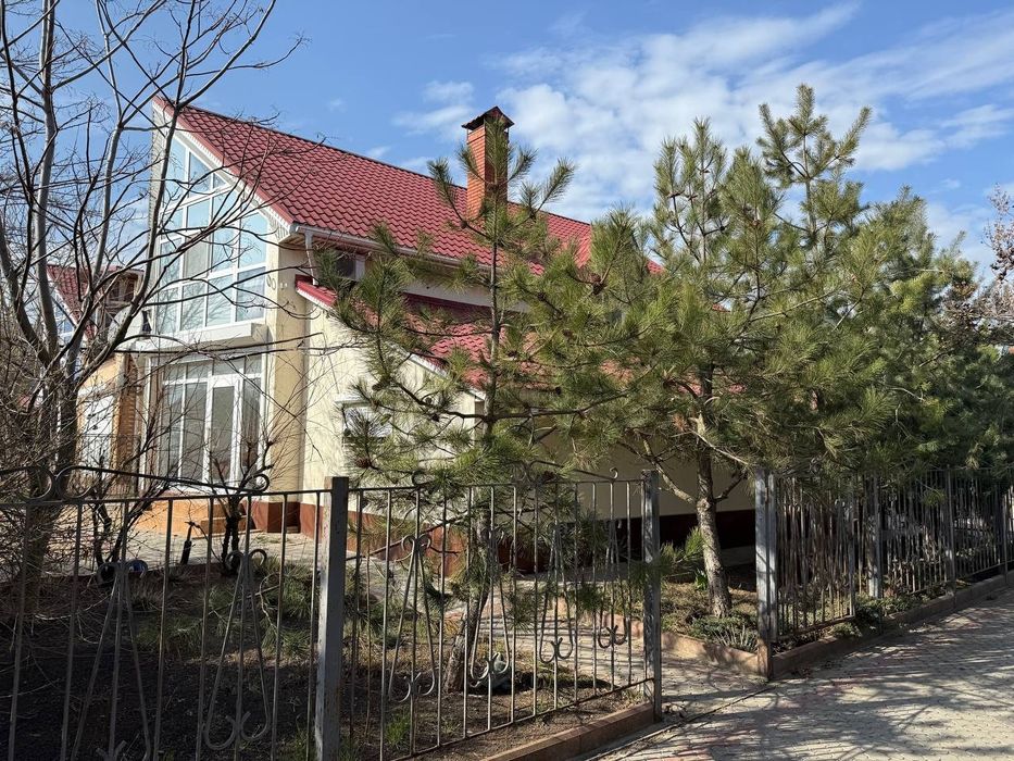Продам 2 будинки Коблево Курортний проспект