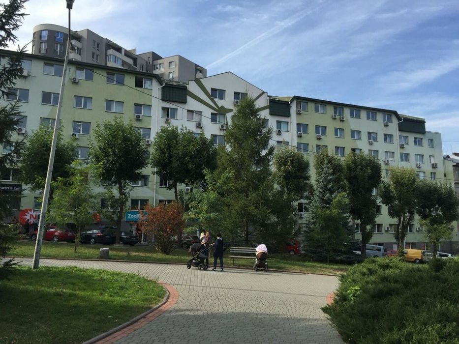 Оренда офісних приміщень рвзних площ. Водогінна