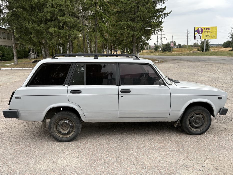 Автомобіль ВАЗ 2104