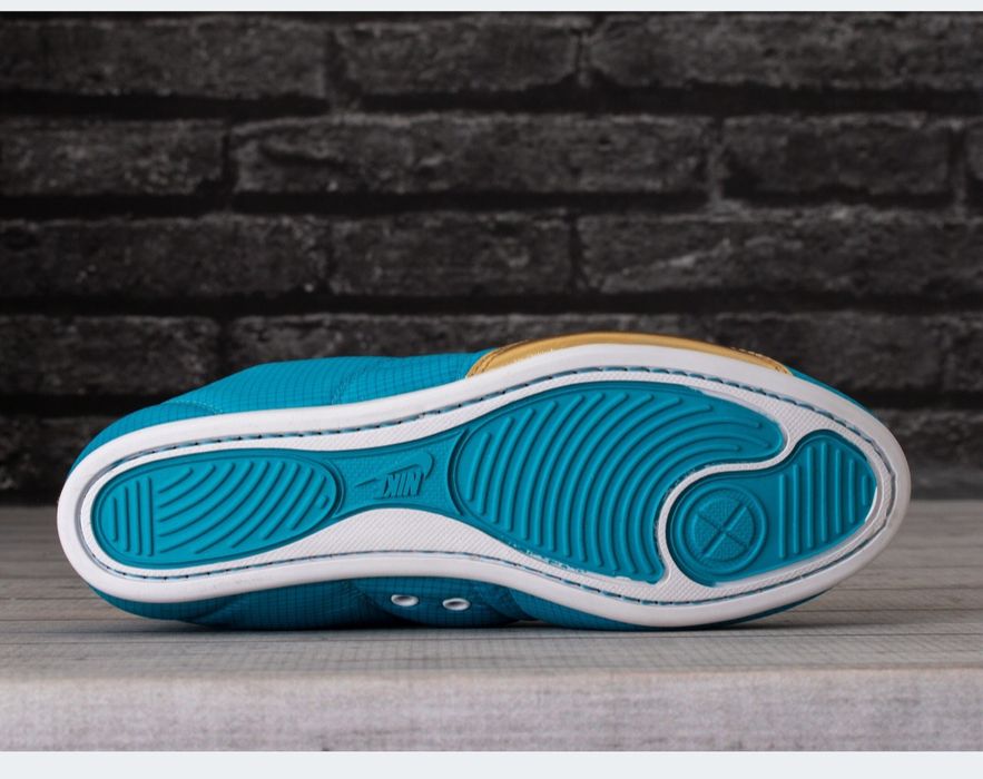 Buty sportowe damskie Nike Hijack