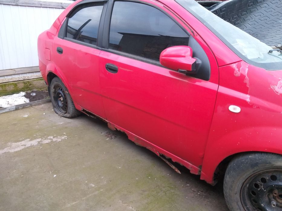 двери шеврале авео 07 г  в сборе